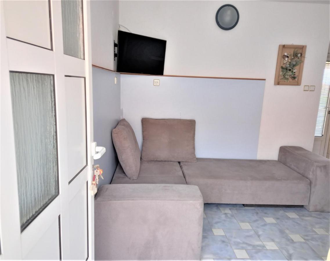 Apartments Kosec Vrsi Exterior photo